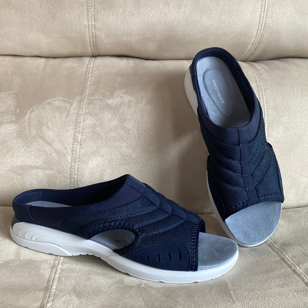 NIB!!! Easy Spirit 12W Traciee 2 Sandal Dark Blue